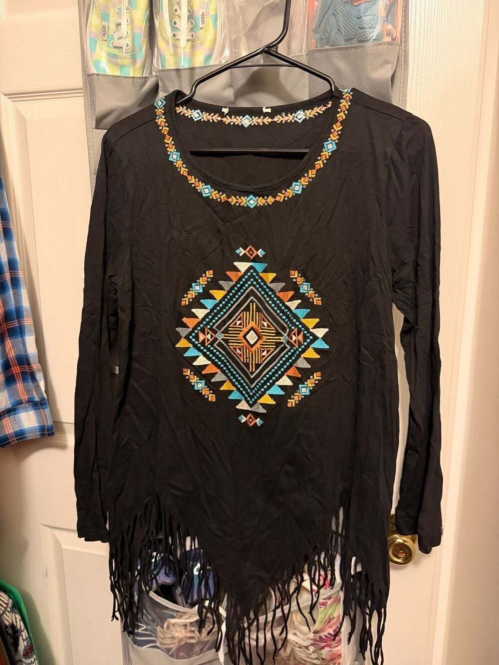 Andree by Unit Savanna Jane Geo Embroidered Fringe Top Black M